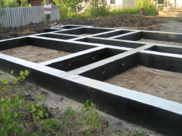 Как рассчитать бетон на фундамент для монолитных ленточных конструкций - фото