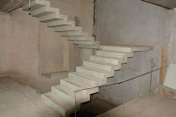 Как изготавливаются монолитные лестницы из бетона с фото