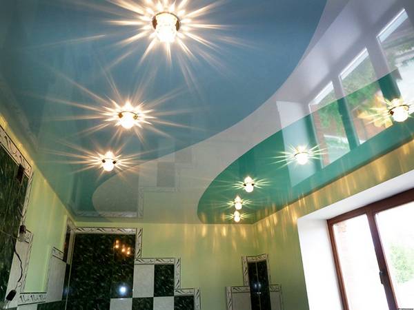 Светильники для натяжного потолка — неповторимая атмосфера в помещении - фото